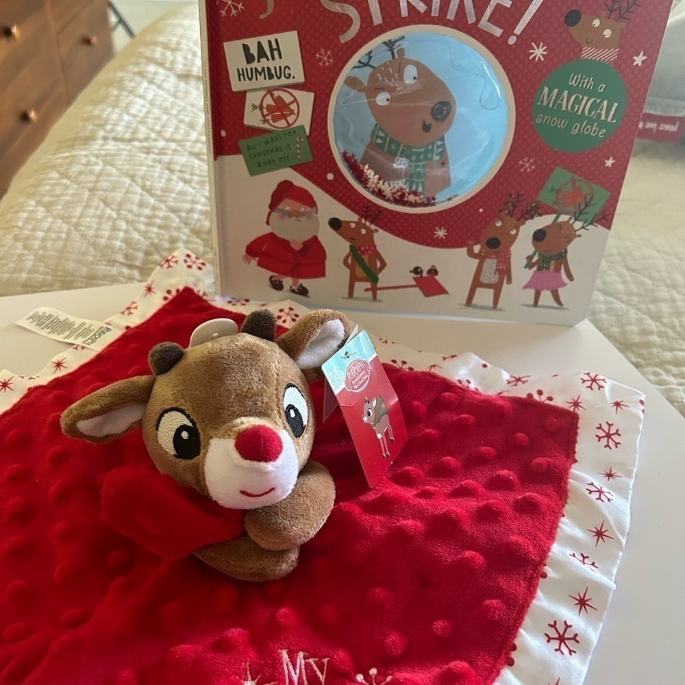 MY FIRST RUDOLPH Snuggle Security Blanket & Reindeer on Strike Book / BRAND NEW - Picture 2 of 9